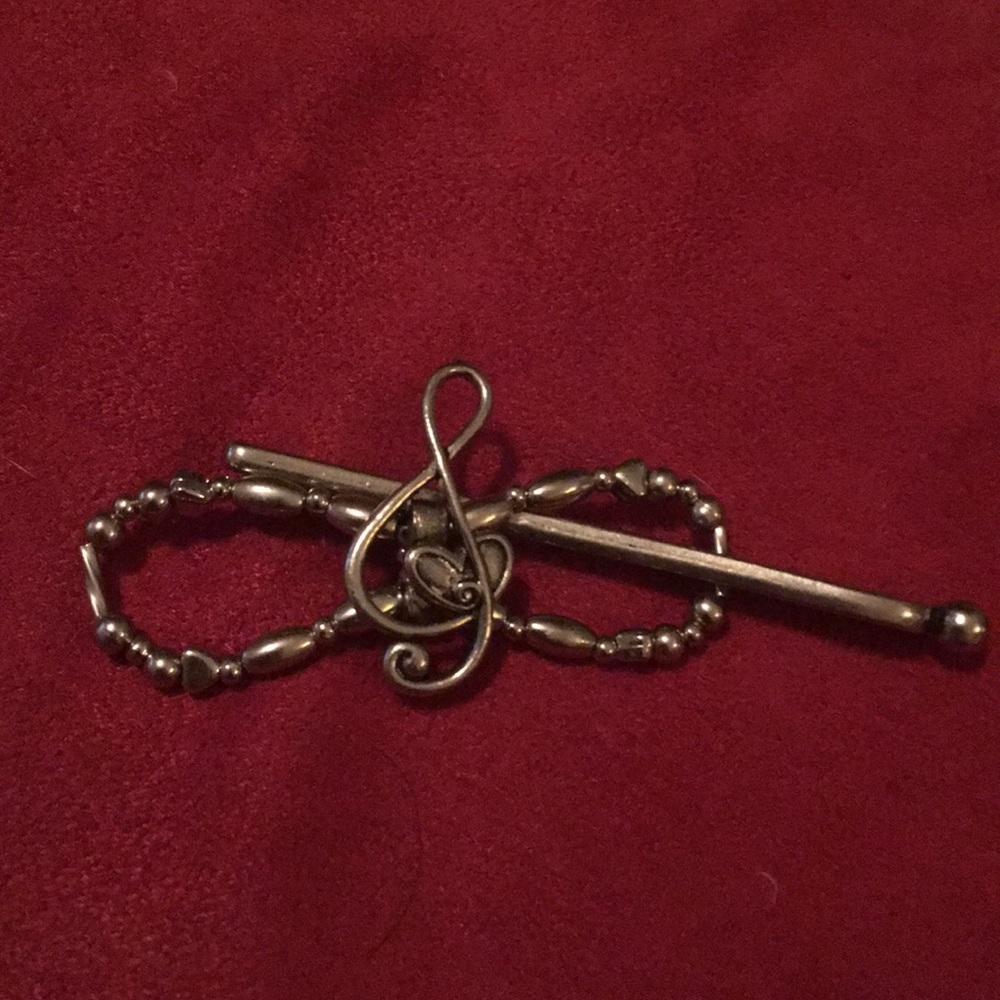 🎶🎵flexi8 hair clip! Has treble clef detail 🎶🎵